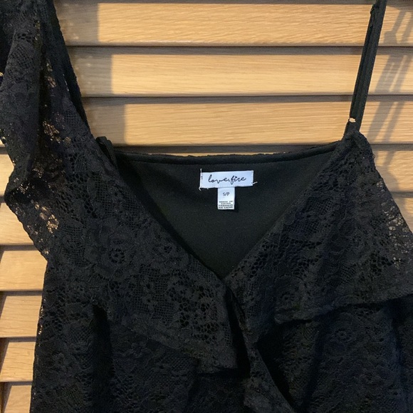 Adorable black lace dress off the shoulders - Picture 2 of 4